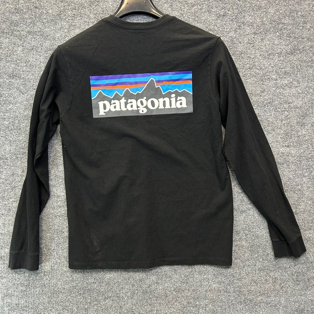 Patagonia Long Sleeve P-6 Logo Shirt Mens Black Regular Fit Responsibili-Tee - S
